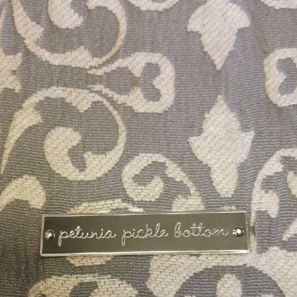 Petunia Pickle Bottom Gray and Cream Baby Bag
